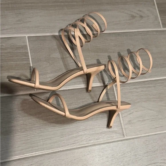 Black & Nude Strappy Heels - Picture 5 of 5